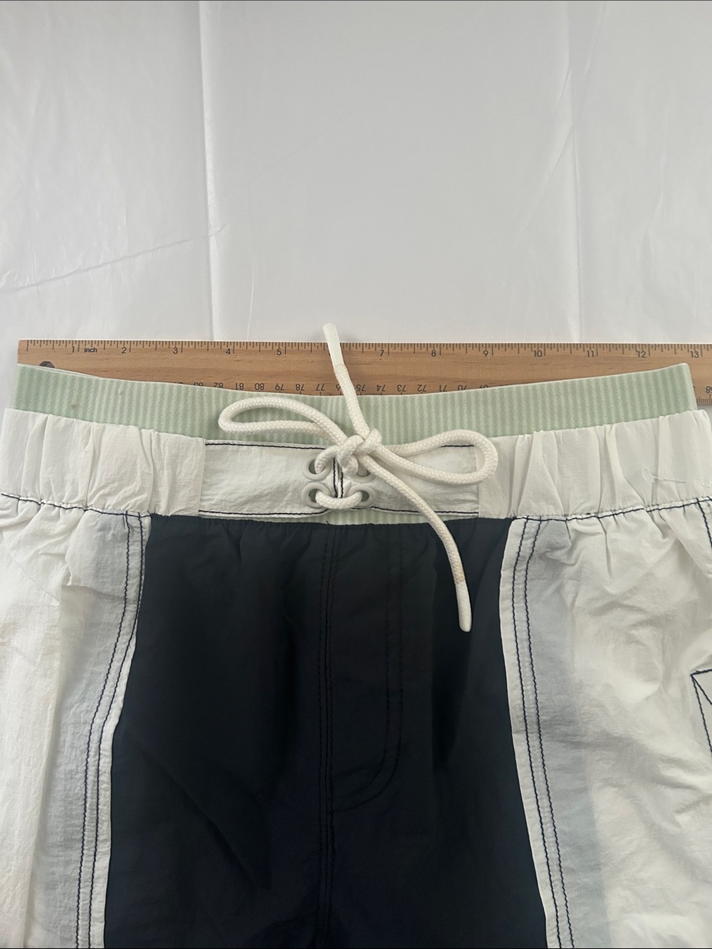 FP Movement XSmall Shorts Sun Daze Solid Board Shorts Free People black & white - Picture 11 of 11